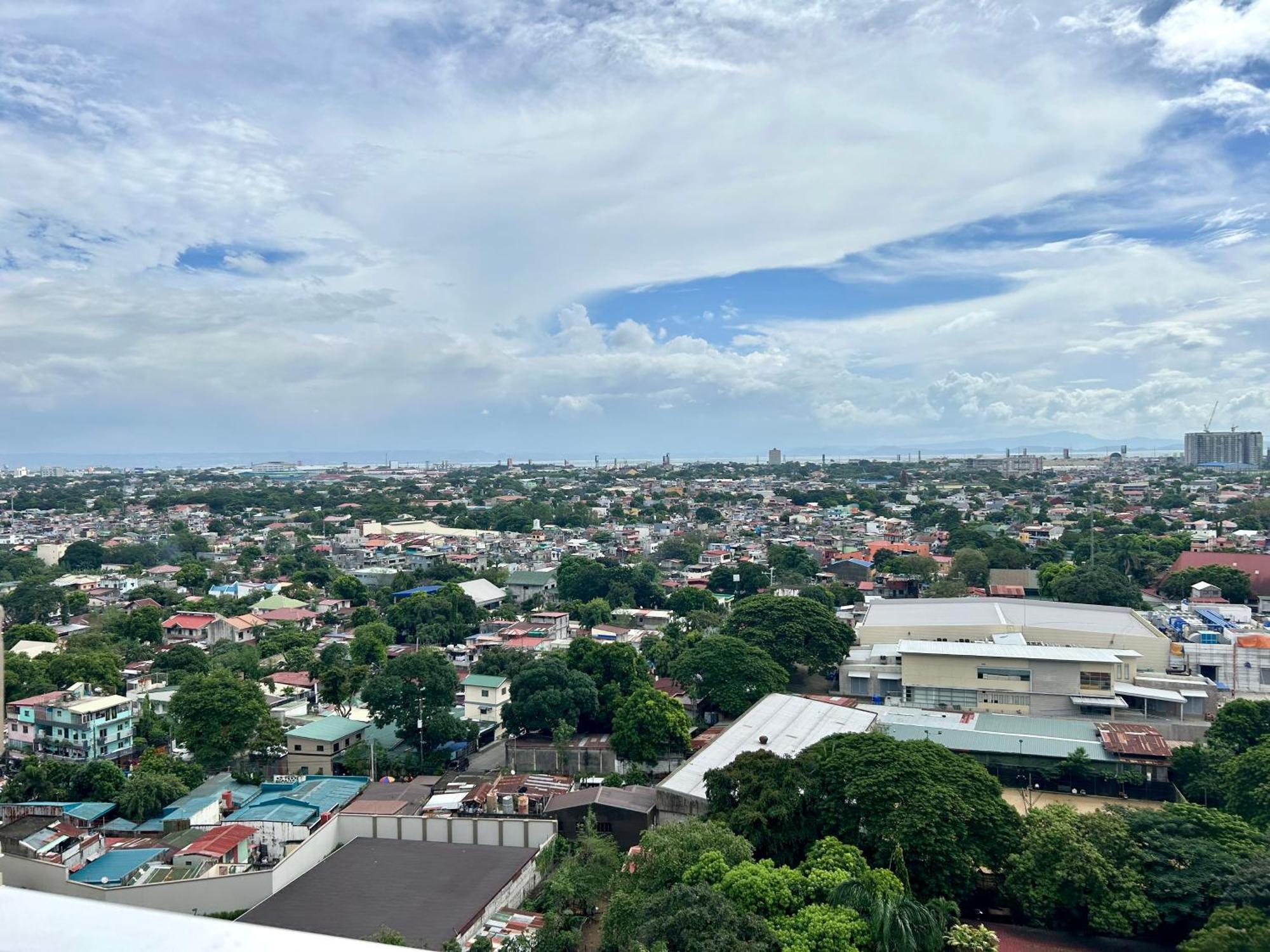 The Atherton Paranaque City Exterior foto